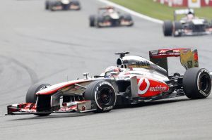 Jenson Button on his way to sixth place at Spa